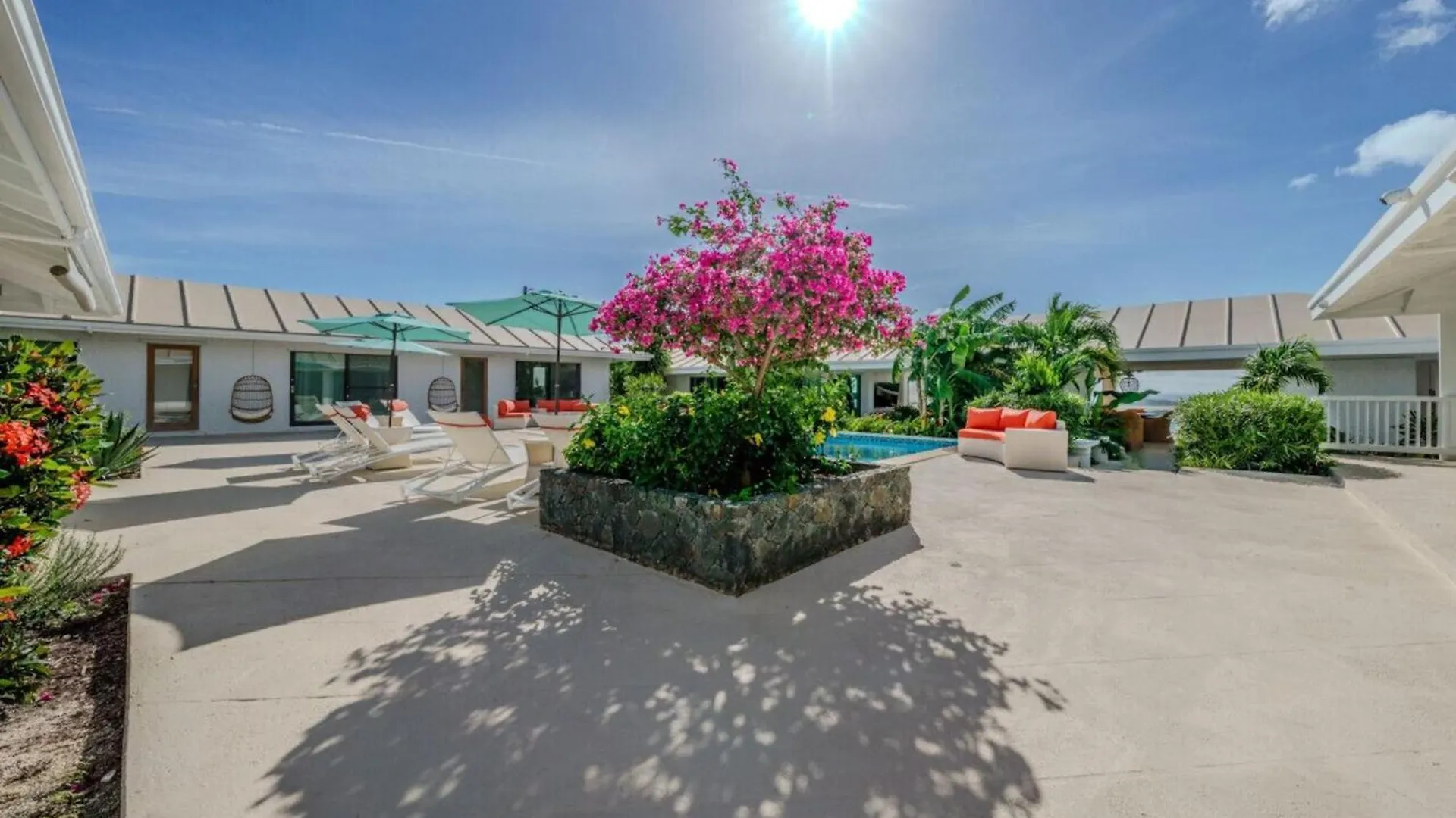 Royal Villa With A Huge Swimming Pool Cowell Battery Дом отдыха