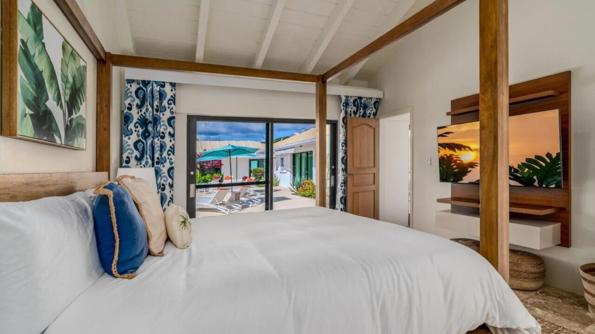 Royal Villa With A Huge Swimming Pool location